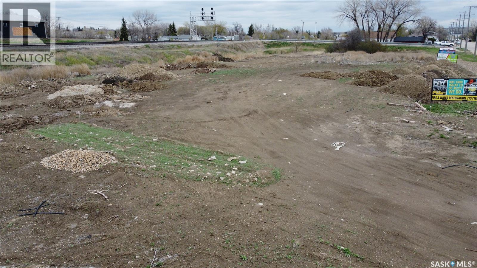 925 South Railway STREET E, Swift Current — photo 3