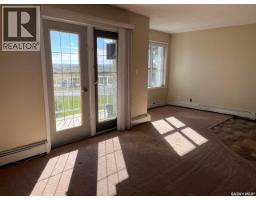 204 A & B 5th Avenue, Caronport, SK S0H0S0 Photo 11