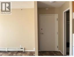 204 A & B 5th Avenue, Caronport, SK S0H0S0 Photo 16