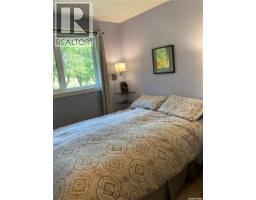 204 A & B 5th Avenue, Caronport, SK S0H0S0 Photo 33