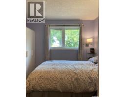 204 A & B 5th Avenue, Caronport, SK S0H0S0 Photo 34