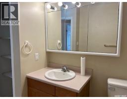 204 A & B 5th Avenue, Caronport, SK S0H0S0 Photo 48