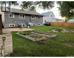 204 A & B 5th Avenue, Caronport, SK S0H0S0 Photo 52