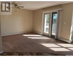 4pc Bathroom - 204 A & B 5th Avenue, Caronport, SK S0H0S0 Photo 8