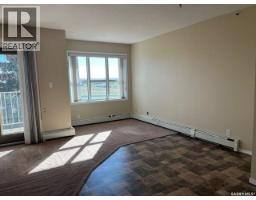204 A & B 5th Avenue, Caronport, SK S0H0S0 Photo 9