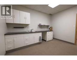Unit 2, 5204 49 Street, Rocky Mountain House, AB T4T1T2 Photo 12