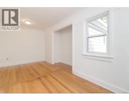 Living room - 890 Darwin Ave, Saanich, BC V8X2X6 Photo 15