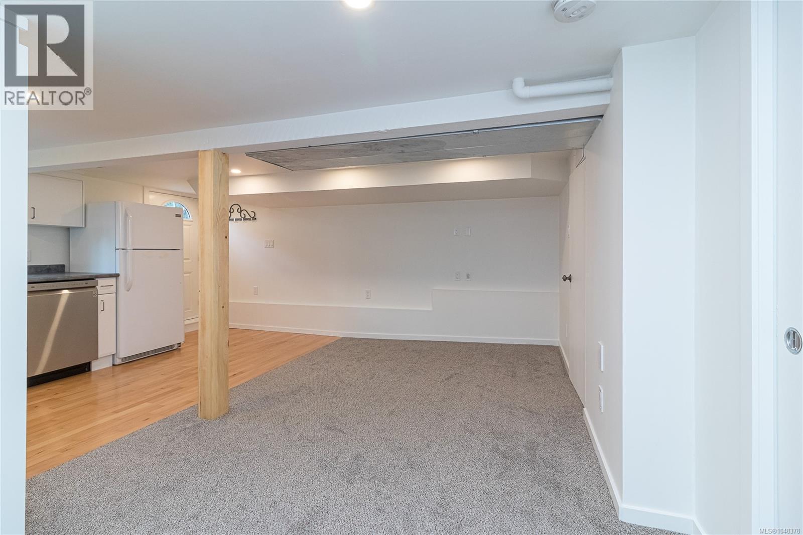 890 Darwin Ave - 22