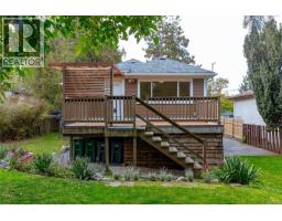 890 Darwin Ave, Saanich, BC V8X2X6 Photo 38