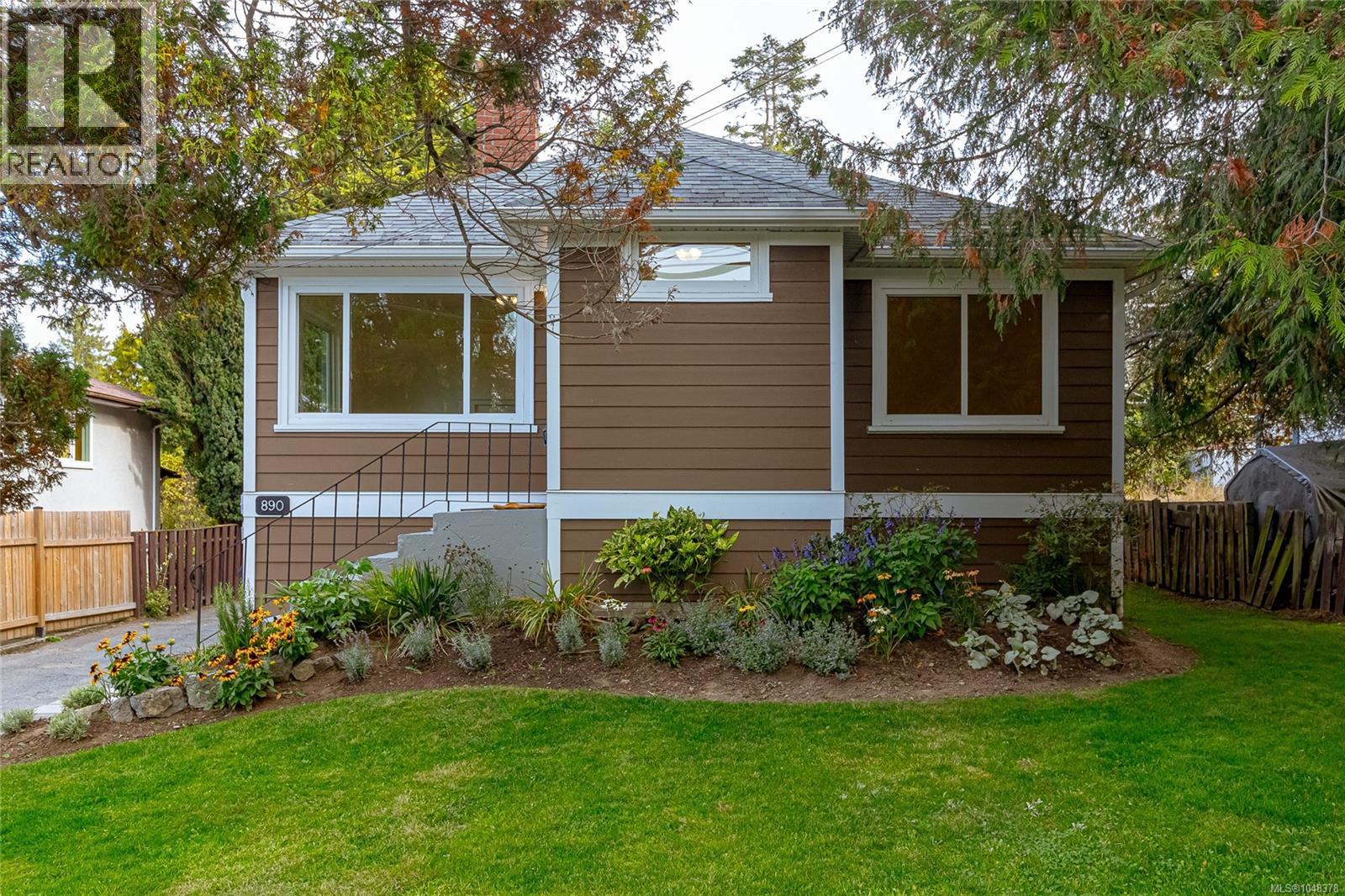 890 Darwin Ave - Image 41