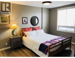 1901, 683 10 Street SW - photo 22