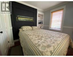 13302 15 Avenue, Blairmore, AB T0K0E0 Photo 16