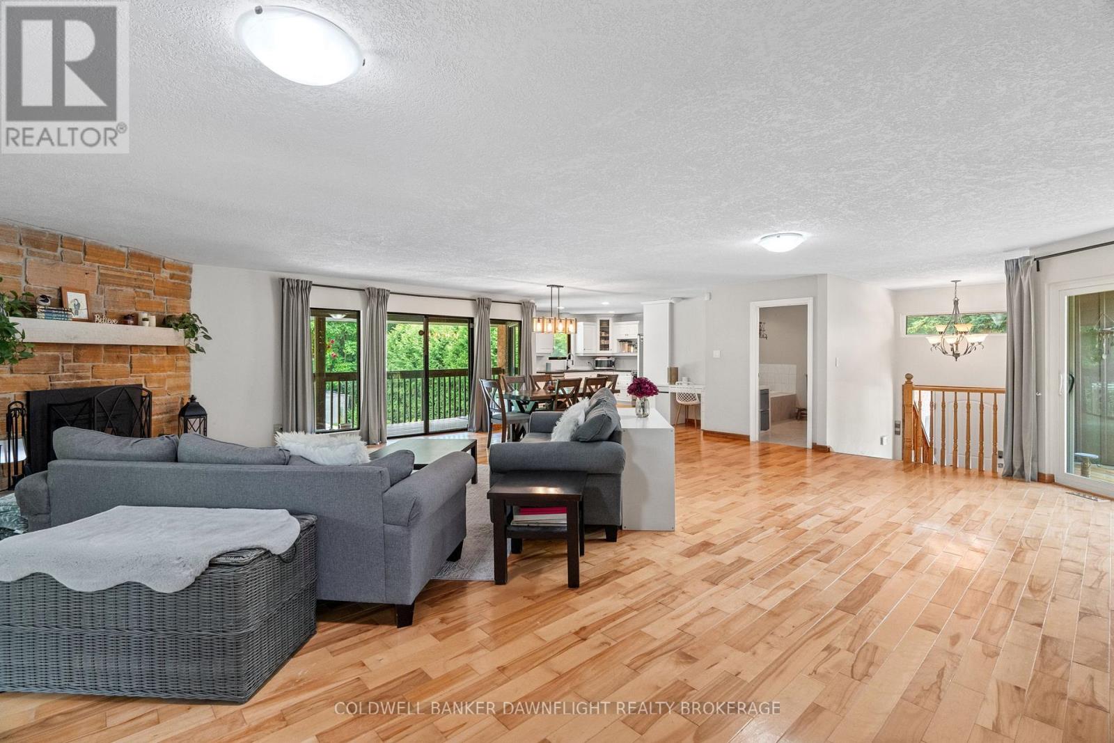 16 LANSDOWNE PARK CRESCENT - Image 7
