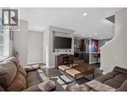 851 Walgrove Boulevard SE - photo 6