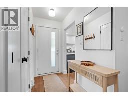 632 44 Avenue NW - photo 3