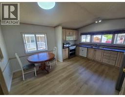 Kitchen - 130 Ferry Unit# 2, Clearwater, BC V0E1N2 Photo 6
