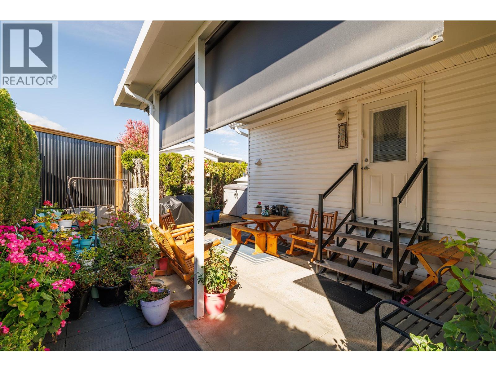 #313 415 Commonwealth Road - 18
