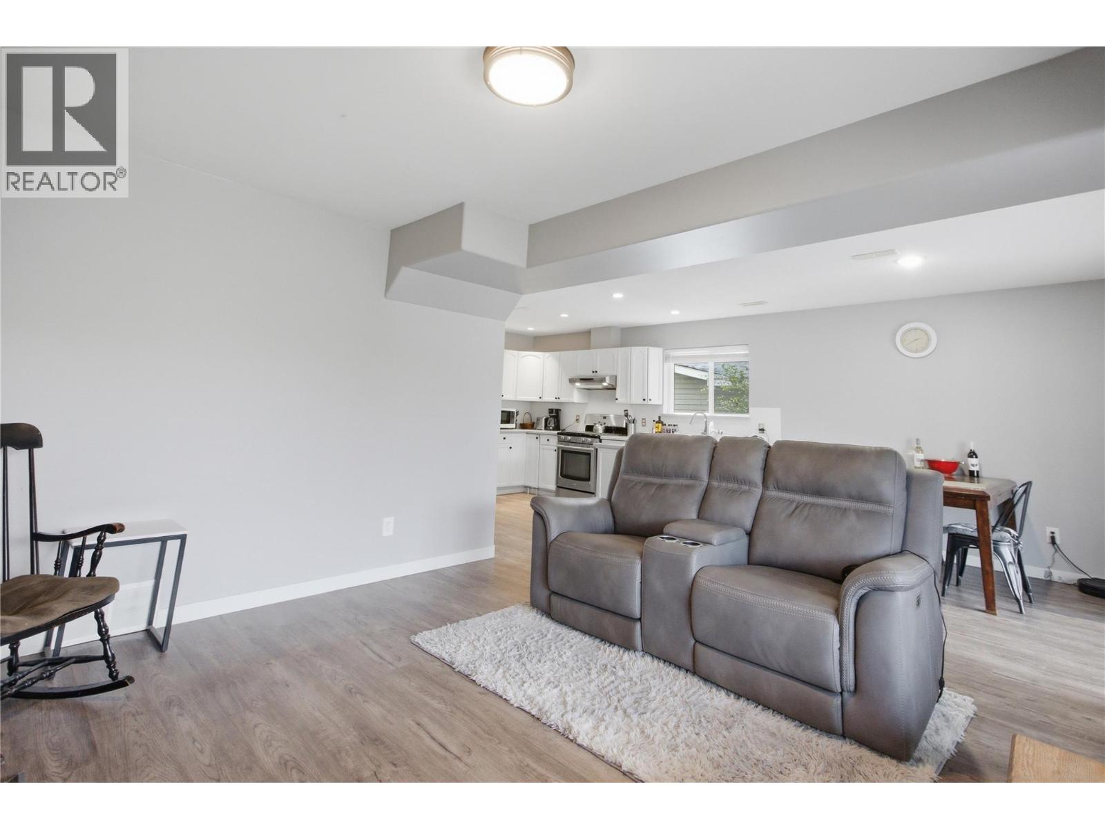 2624 Joyce Avenue - 20