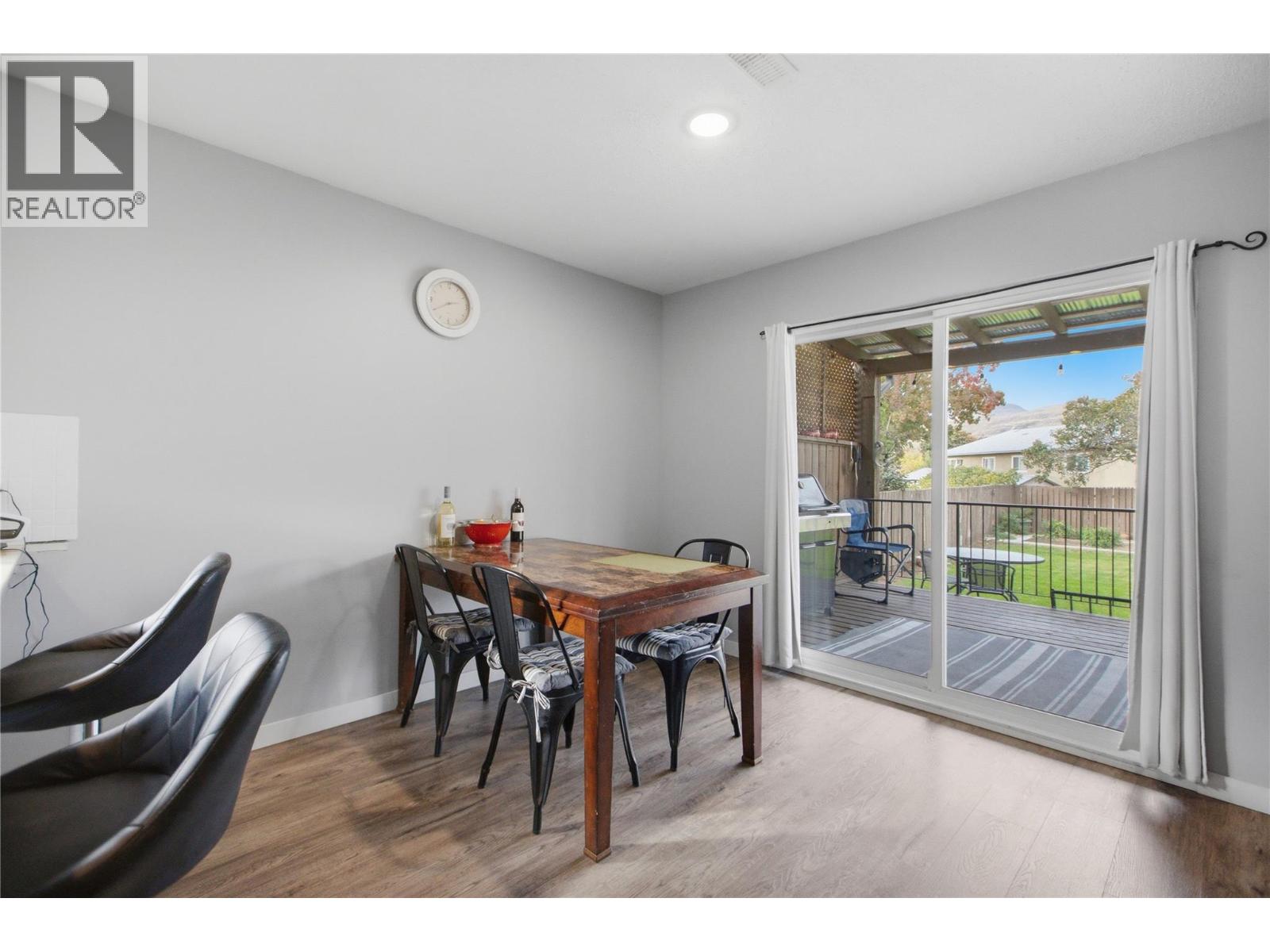 2624 Joyce Avenue - 21