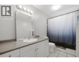2624 Joyce Avenue, Kamloops, BC V2B4M3 Photo 30