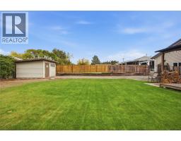 2624 Joyce Avenue, Kamloops, BC V2B4M3 Photo 13