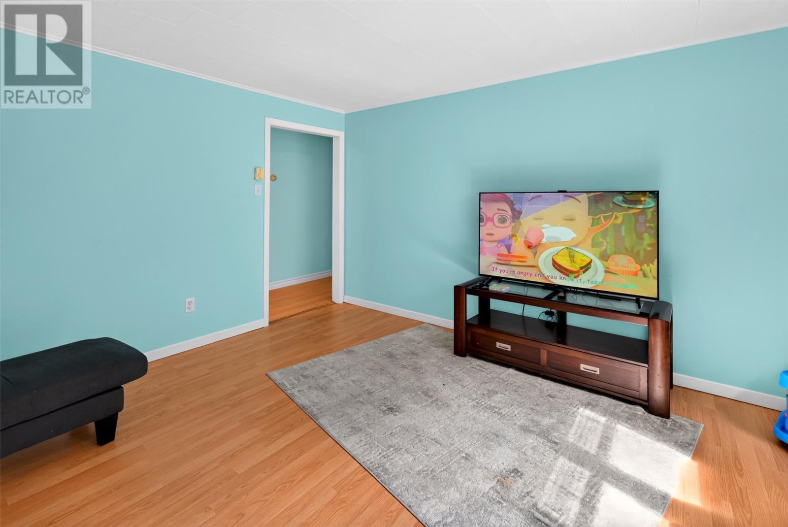 211 Canada Drive - 41