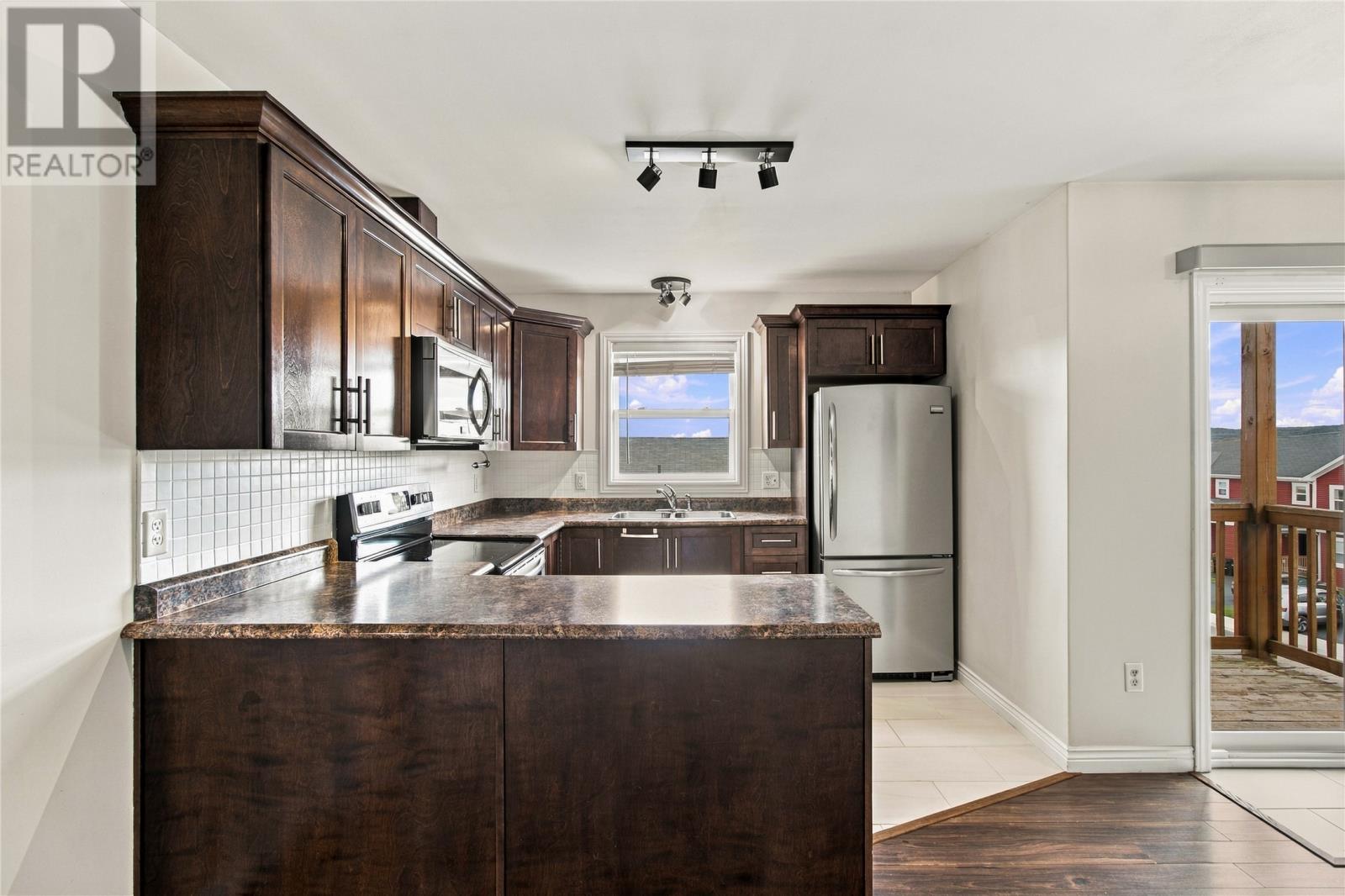 #4 405 Blackmarsh Road - 15