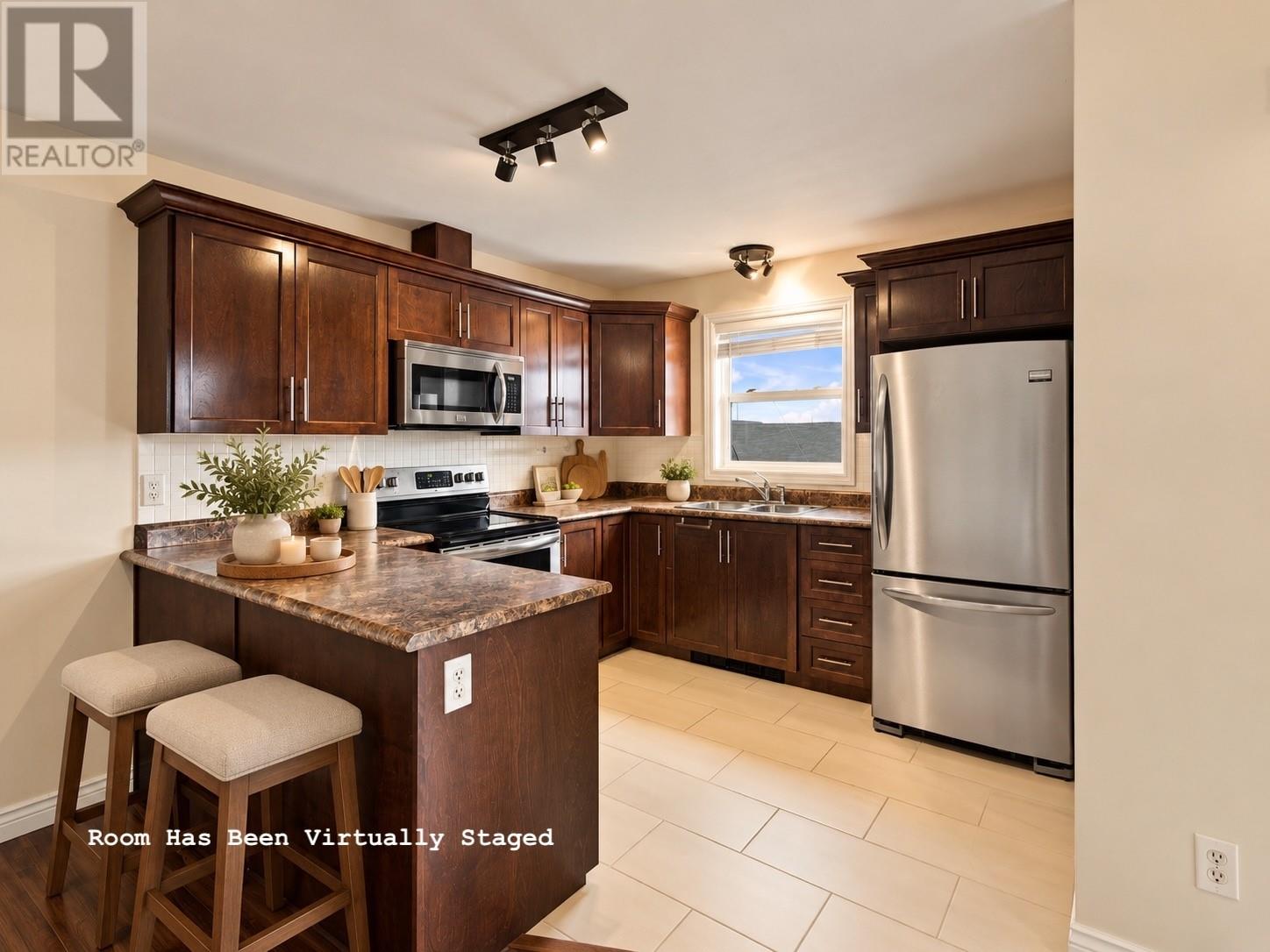 #4 405 Blackmarsh Road - 16
