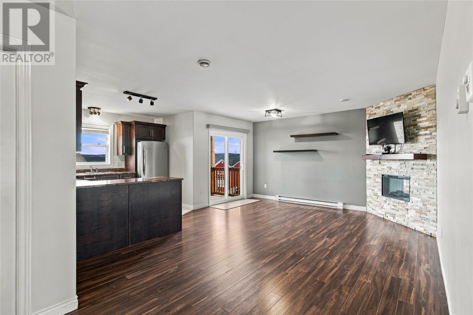 #4 405 Blackmarsh Road - 8