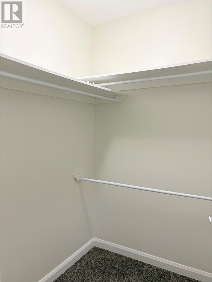 22 Beaumont Hamel Street - 14