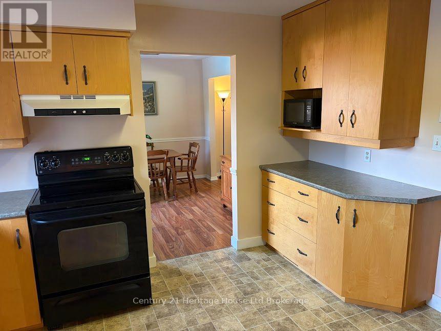 54 Glendale Drive — photo 8