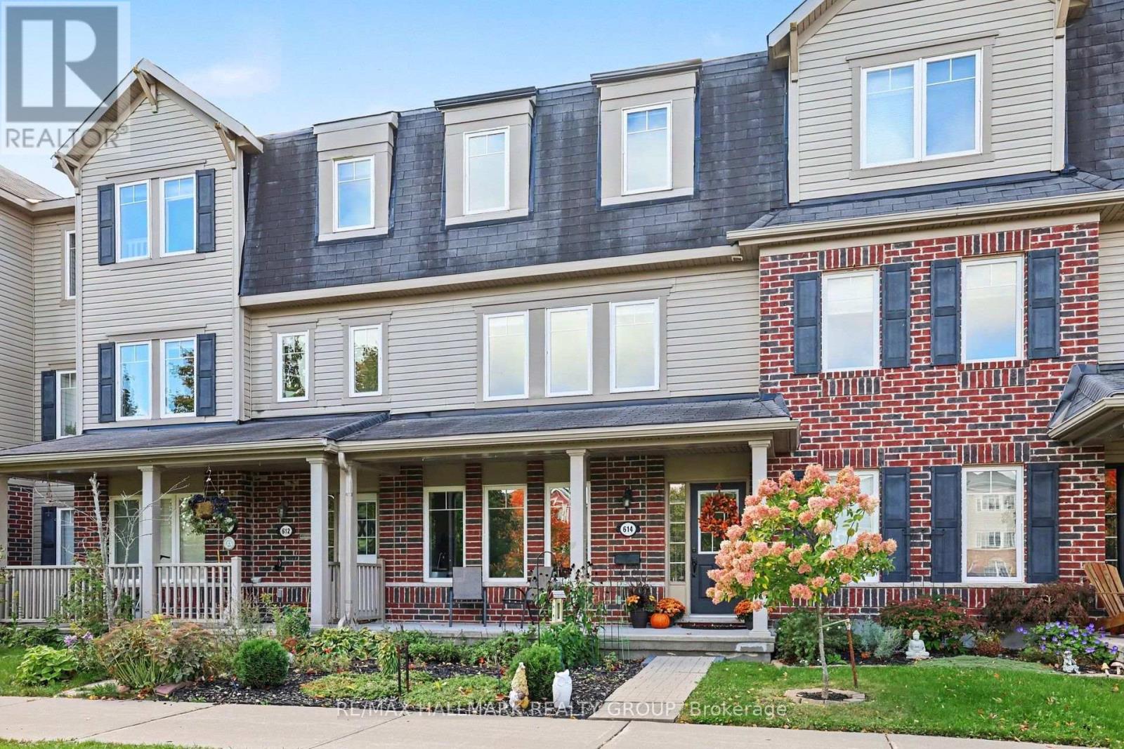 614 MARTINIQUE LANE - 1