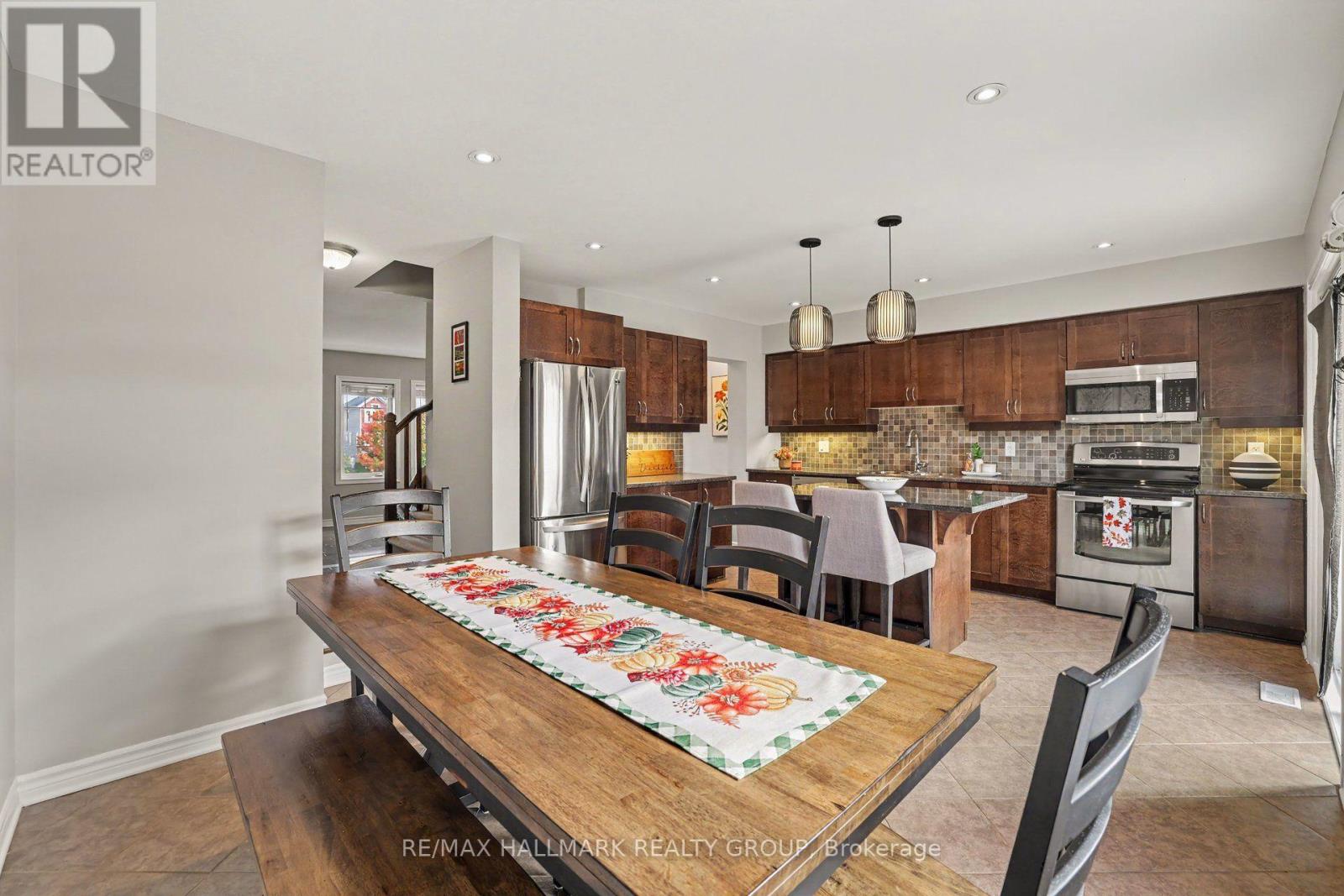614 MARTINIQUE LANE - 15