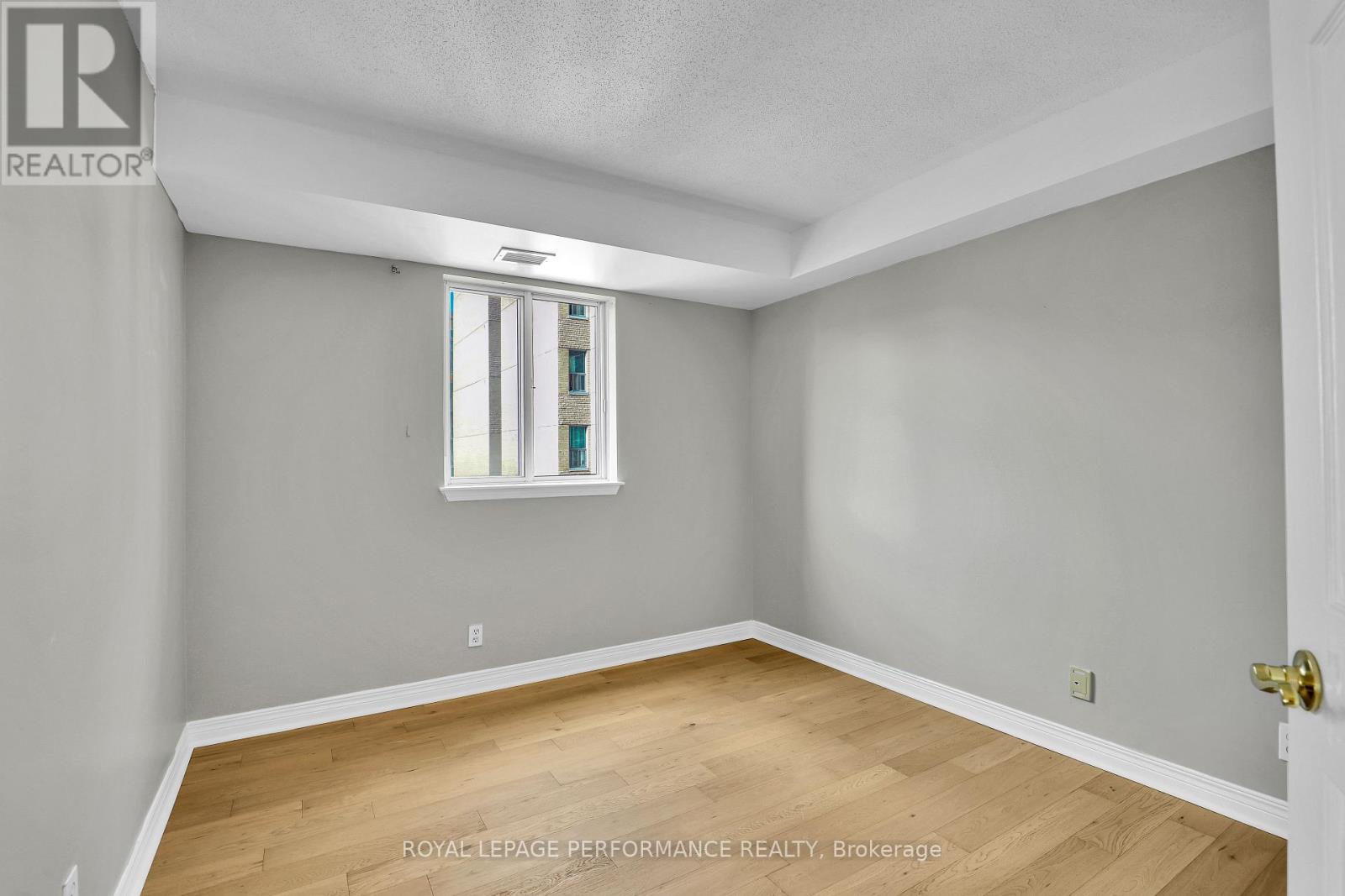 429 Somerset Street W