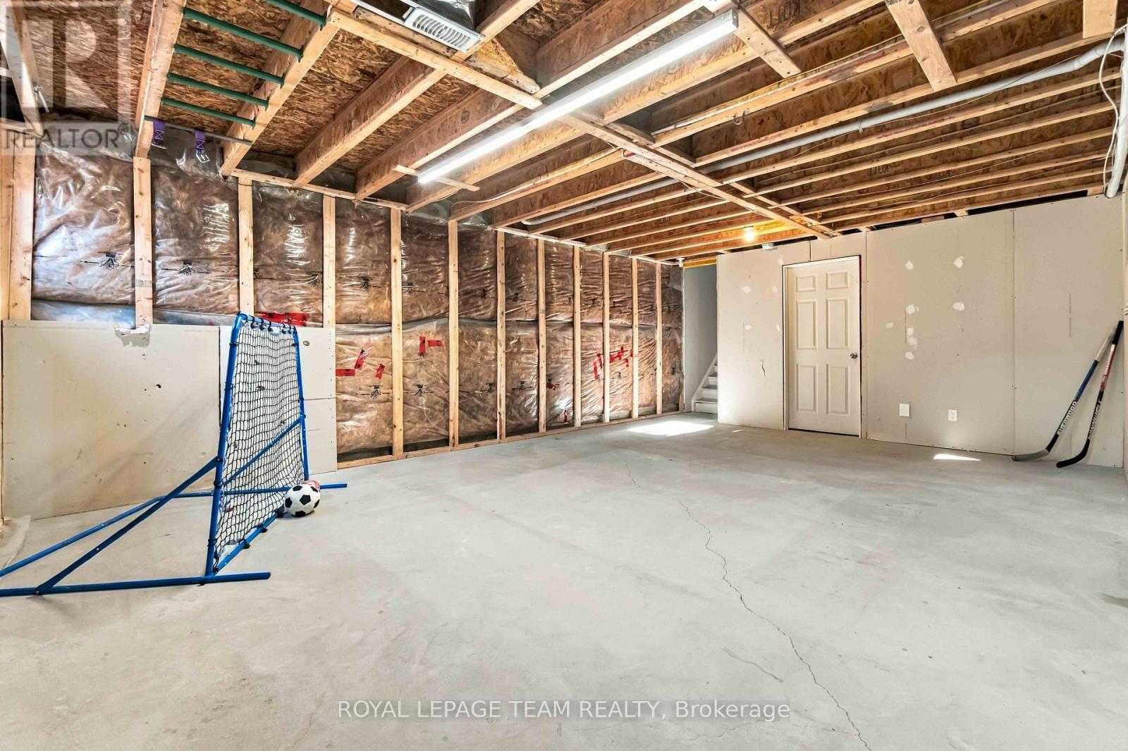 578 ROCKROSE WAY - Image 44