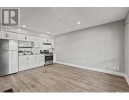 Upper - 15 Mccormick Street, Welland, ON L3C4L8 Photo 7