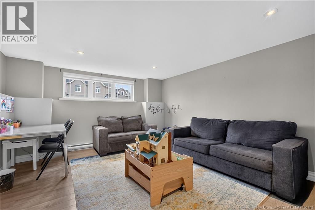15 Stillwater Drive - 37
