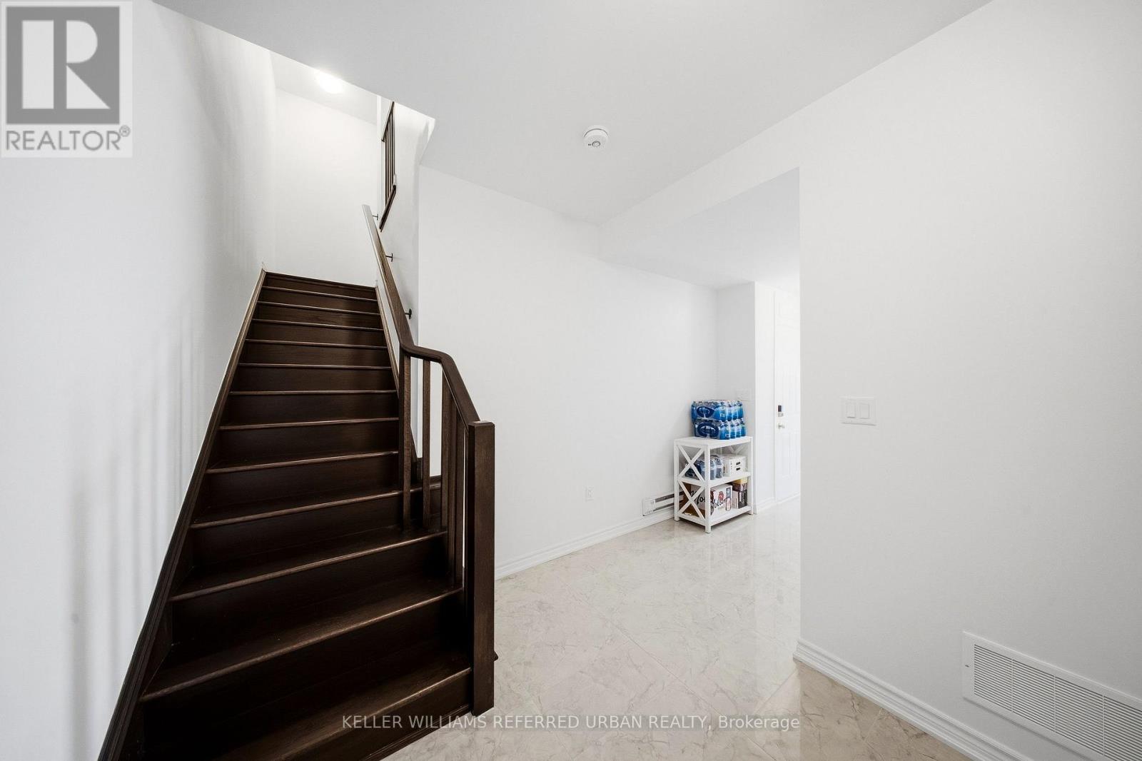 61 VINEWOOD CRESCENT, Barrie — photo 9