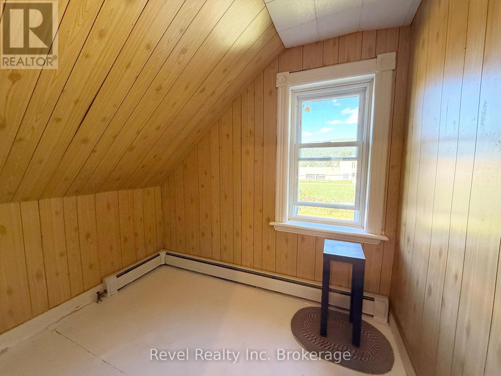 354 POPLAR STREET - 17