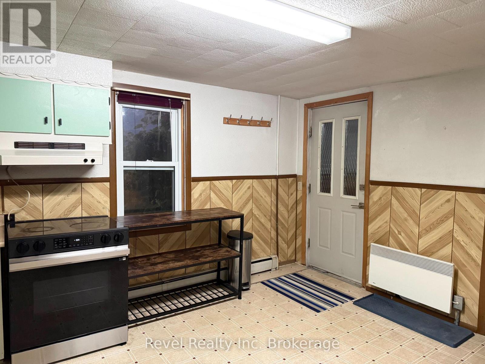 354 POPLAR STREET - 6
