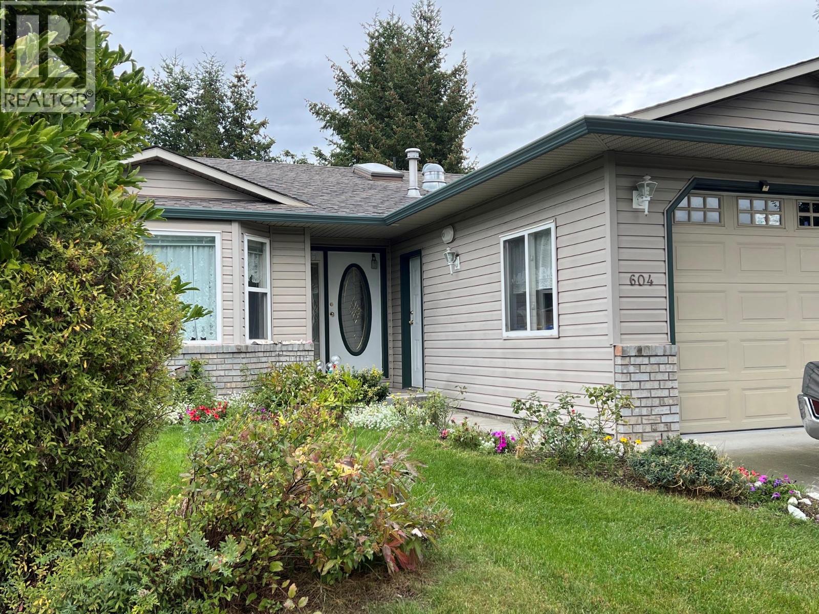 604 6th Avenue - 2