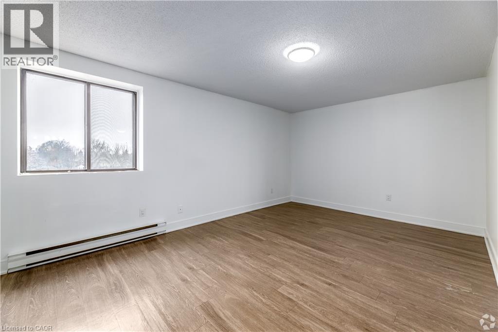 565 BELMONT Avenue W Unit# 0033, Kitchener — photo 4