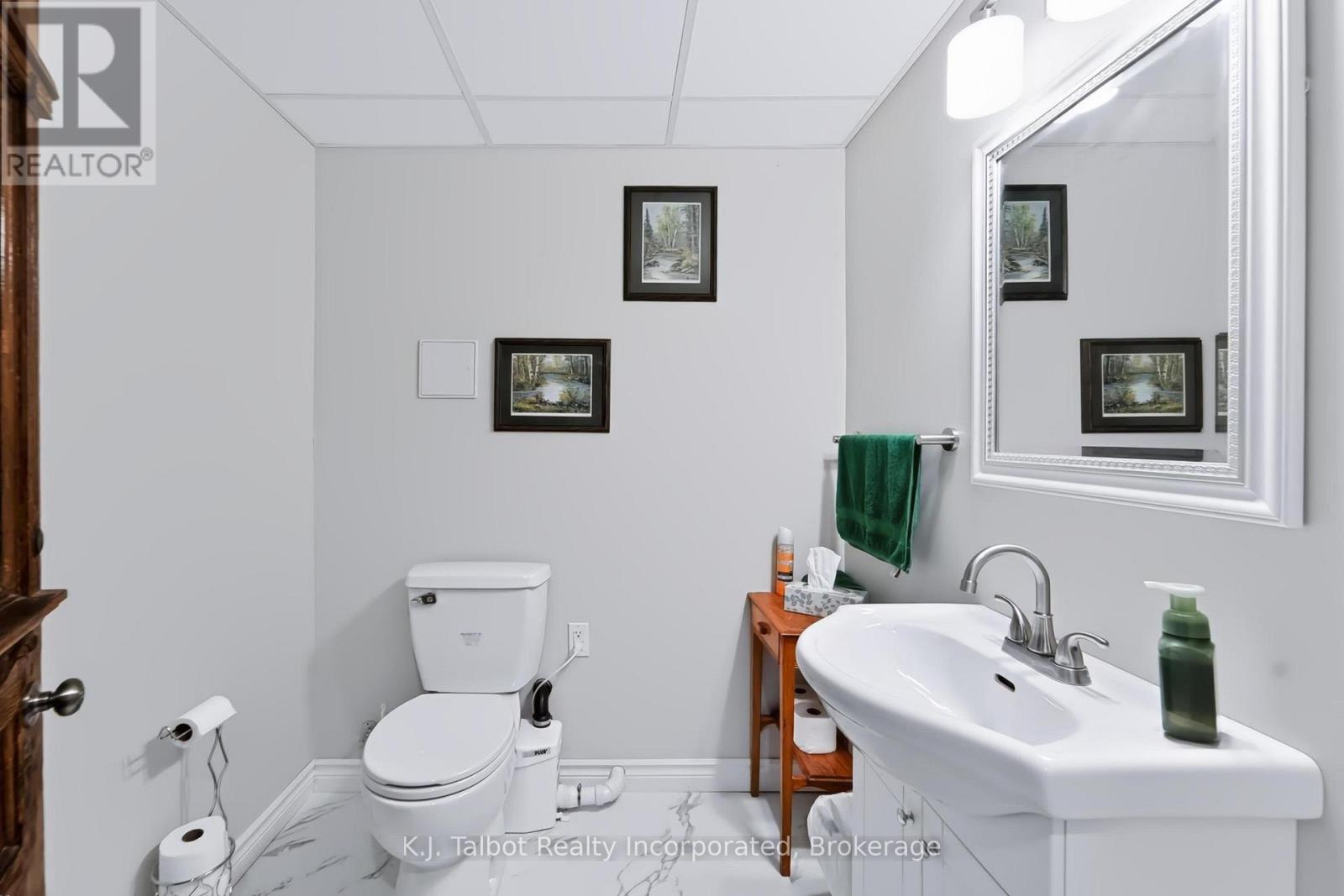 33786 CRYSTAL SPRINGS ROAD, R. R. #1 ROAD - 42
