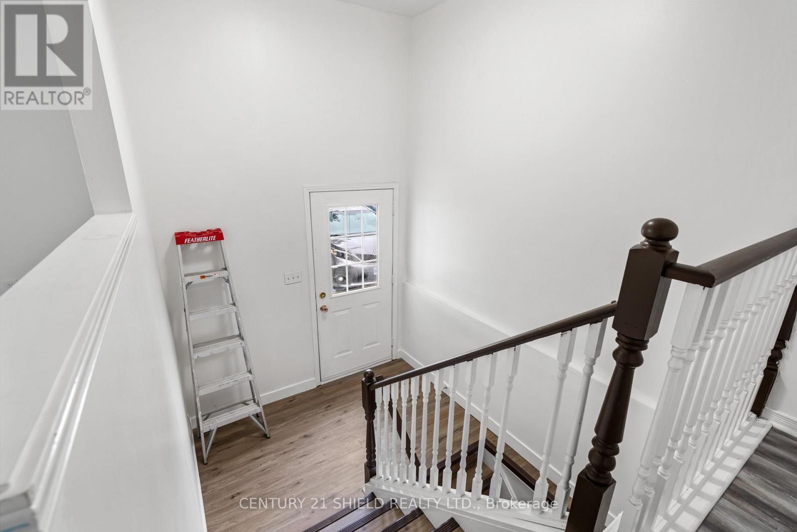 1011 ADOLPHUS STREET - 5