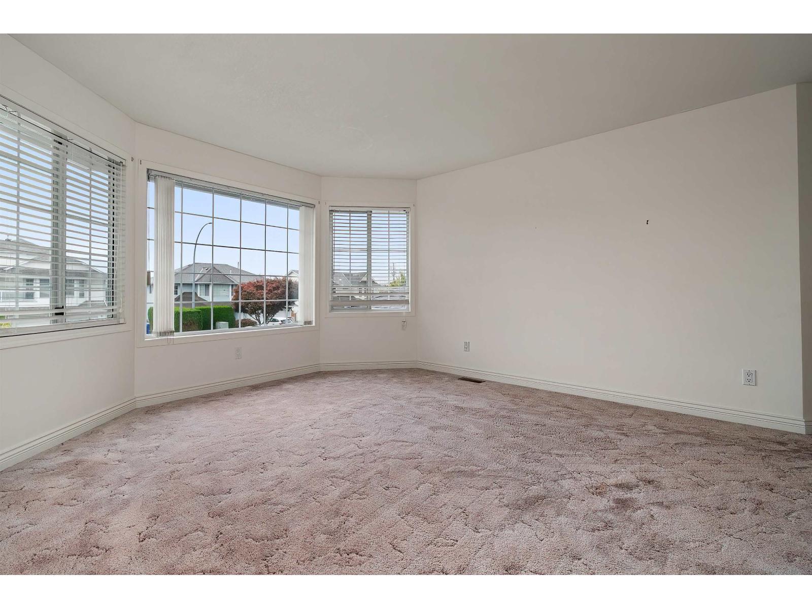 Photo of 5964 CAMBRIDGE STREET, Sardis South 22