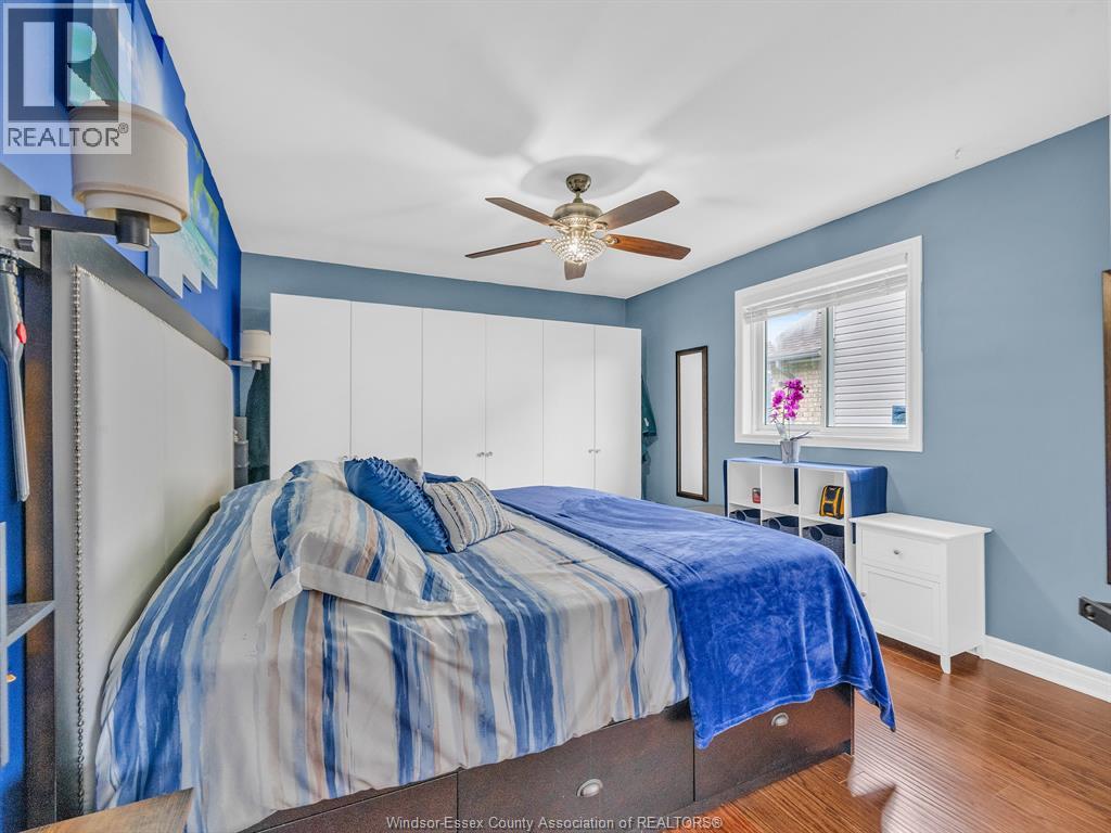 2575 WILDBERRY - 26