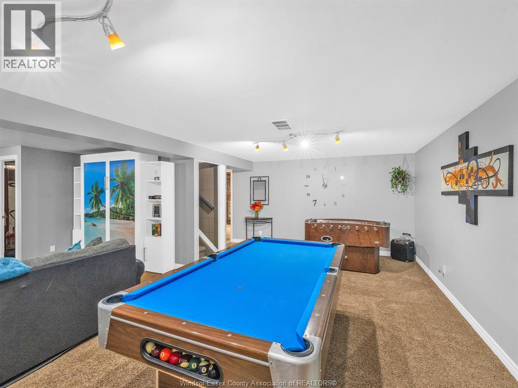 2575 WILDBERRY - 33