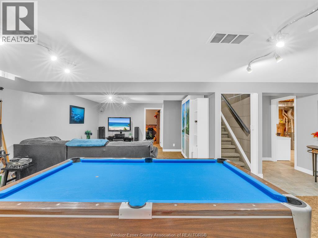 2575 WILDBERRY - 34