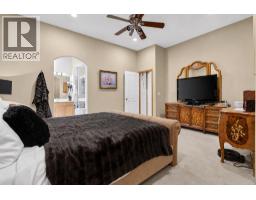 44 Strathlea Close Sw, Calgary, AB T3H5C6 Photo 18