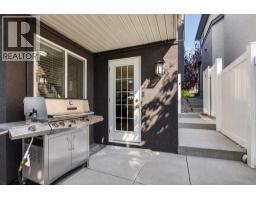 44 Strathlea Close Sw, Calgary, AB T3H5C6 Photo 33